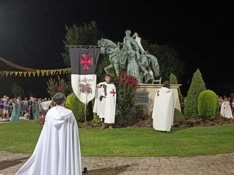 Imposición de la capa templaria al Señor de Bembibre