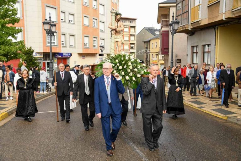 Procesión Cristín Bembibre
