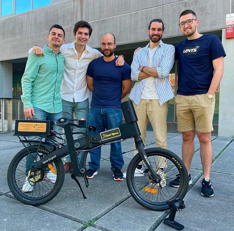 Equipo investigador del proyecto de bicicleta autonoma