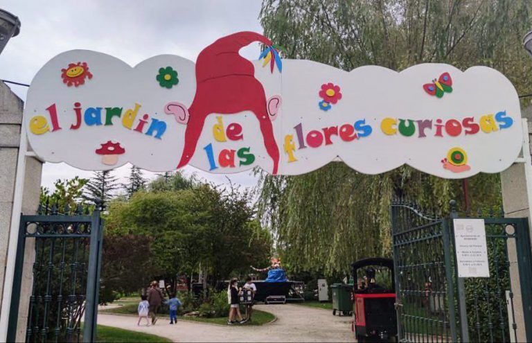 Entrada Jardín de las Flores Curiosas