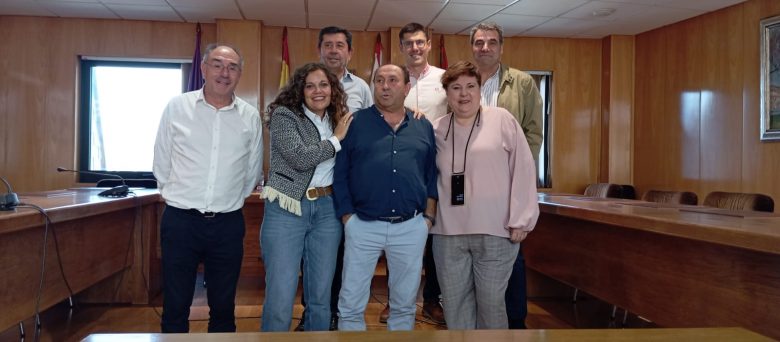 Despedida por jubilación de Luis Alberto Pérez después de tres décadas ...