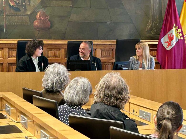 Ariadna Castro en la recepción de la Diputación de León