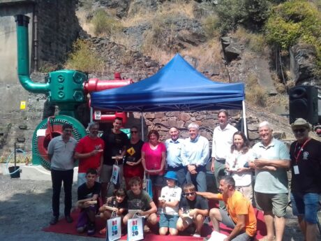 Participantes y autoridades en el VII Concurso de Bateo de Oro de Torre del Bierzo